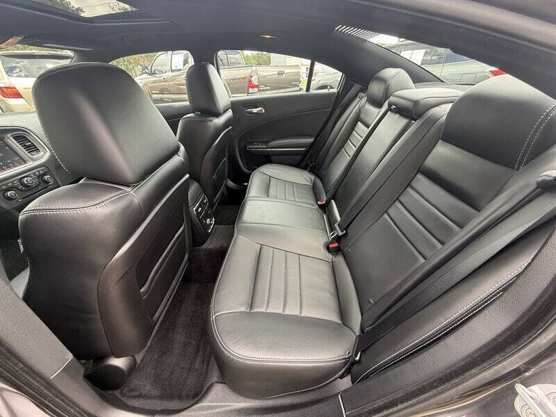 2014 Dodge Charger SXT