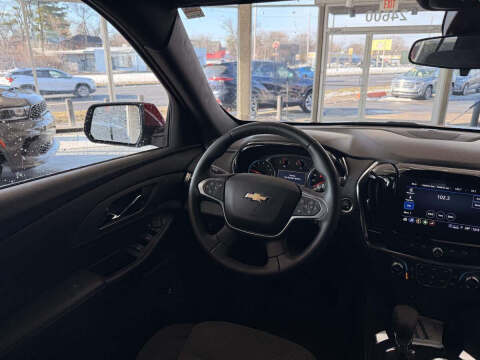 2023 Chevrolet Traverse LT Cloth