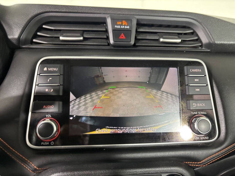 2021 Nissan Versa SR