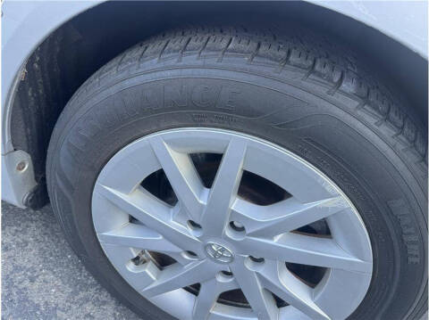 2012 Toyota Prius v Three