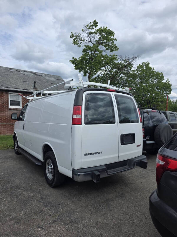 2017 GMC Savana 2500