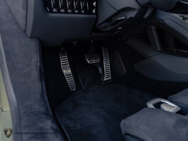 2023 Lamborghini Huracan Tecnica