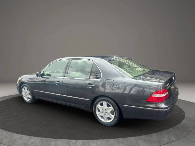 2004 Lexus LS 430