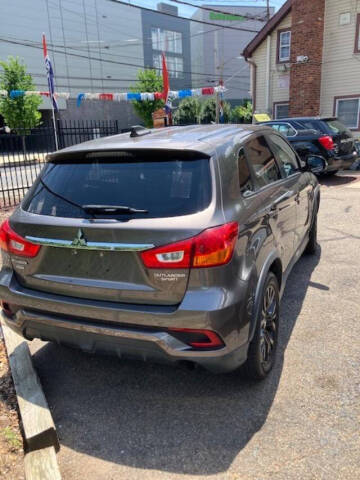 2018 Mitsubishi Outlander ES