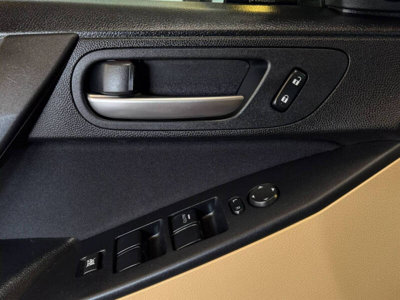 2010 Mazda MAZDA3 i Touring