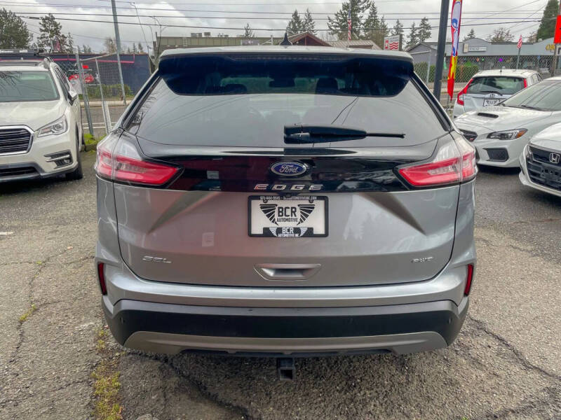 2021 Ford Edge