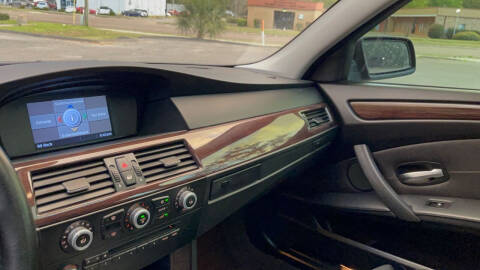 2010 BMW 5 Series 528i