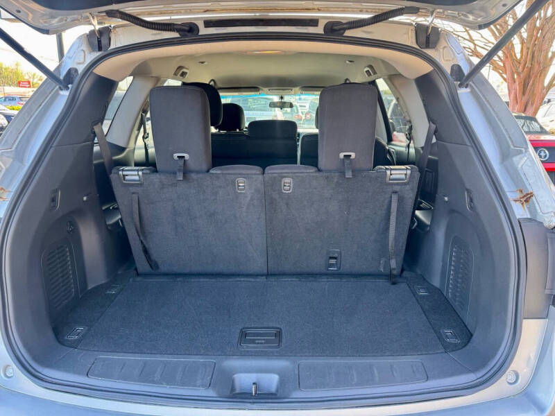 2013 Nissan Pathfinder SV