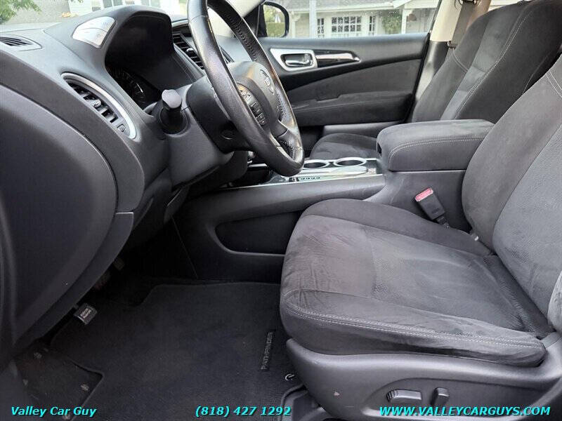 2013 Nissan Pathfinder SV