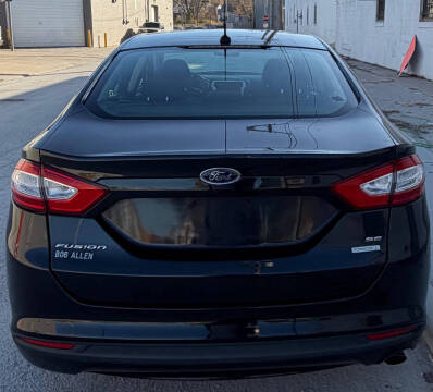 2014 Ford Fusion SE