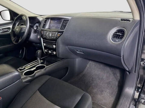 2017 Nissan Pathfinder