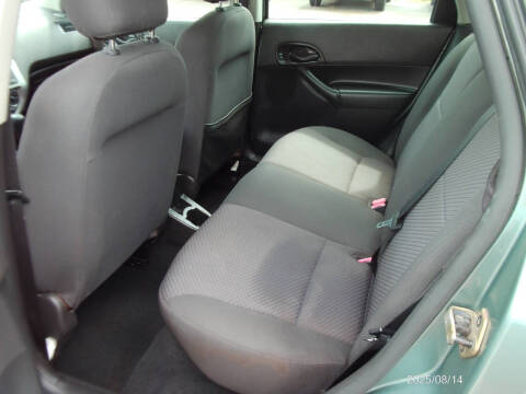 2005 Ford Focus ZX5 SE