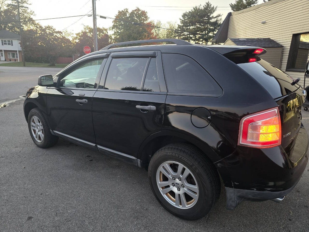 2009 Ford Edge for sale at QUEENSGATE AUTO SALES in York, PA