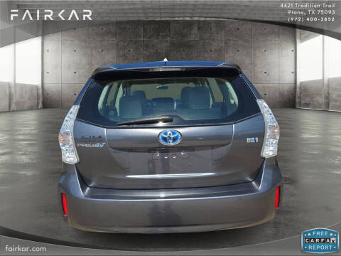 2012 Toyota Prius v Three