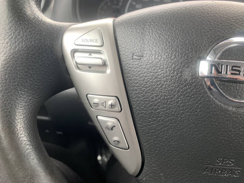 2019 Nissan Versa S Plus