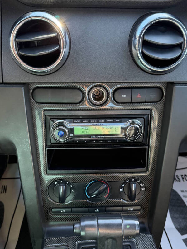 2005 Ford Mustang V6 Premium