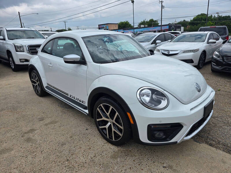 2016 Volkswagen Beetle 1.8T Dune