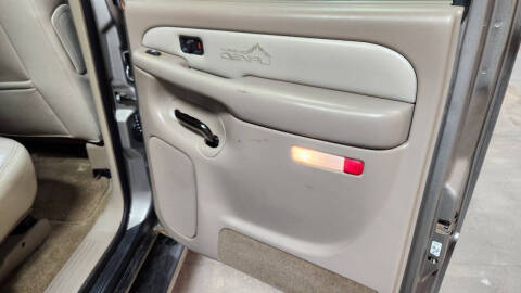 2002 GMC Yukon XL Denali