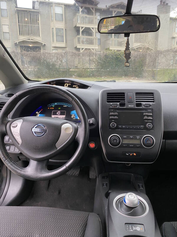2014 Nissan LEAF S