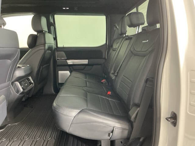 2025 Ford F-450 Super Duty Platinum