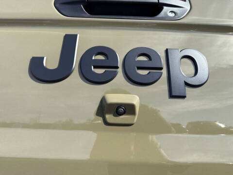 2026 Jeep Gladiator Sport