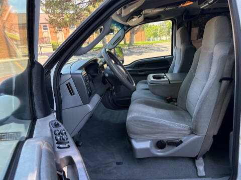 2004 Ford Excursion XLS