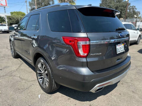 2017 Ford Explorer Platinum