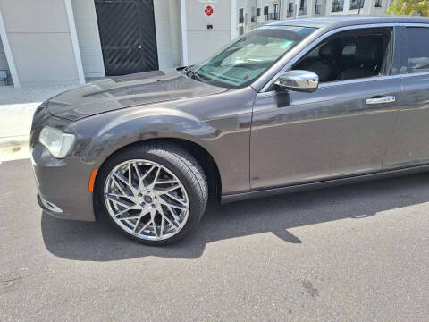 2015 Chrysler 300 Limited