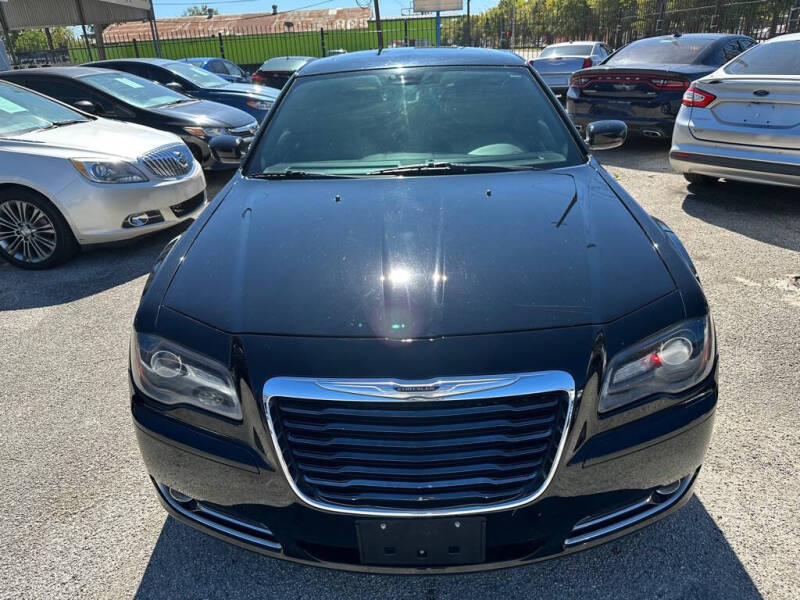 2012 Chrysler 300 S V6