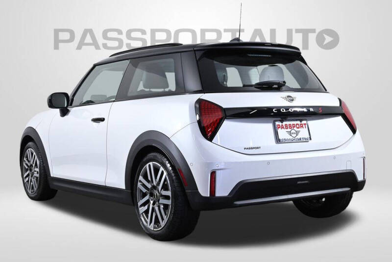 2025 MINI Hardtop 2 Door