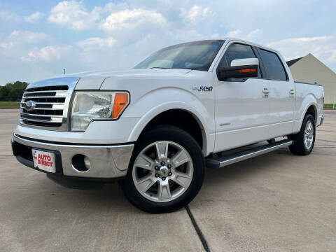 2013 Ford F-150 for sale at AUTO DIRECT Bellaire in Houston TX