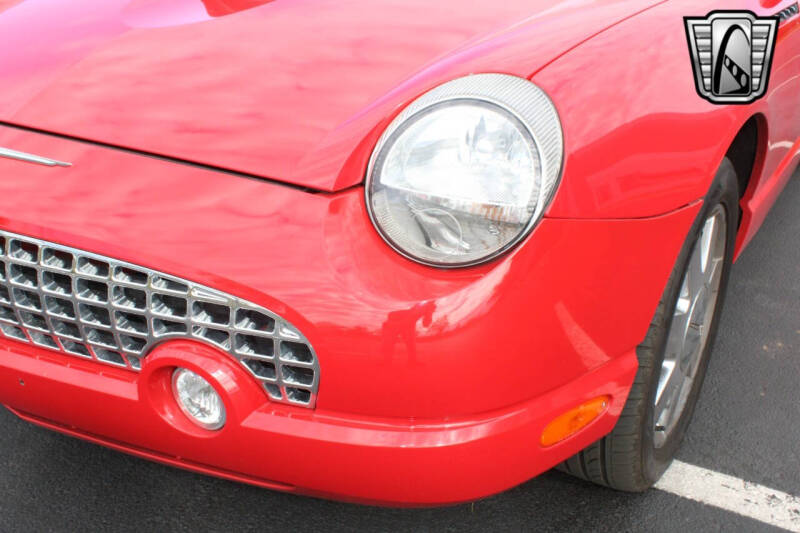 2002 Ford Thunderbird Deluxe