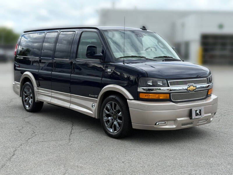 2025 Chevrolet Express 2500