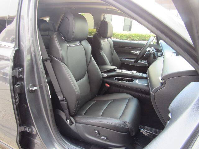 2023 Genesis GV70 2.5T Standard