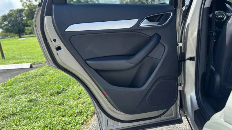 2017 Audi Q3 2.0T Premium