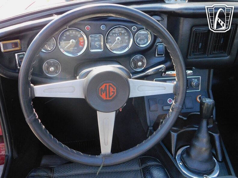 1974 MG B