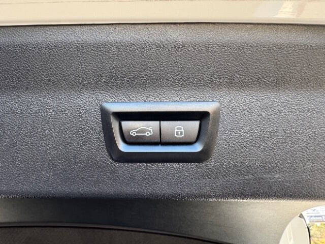 2024 BMW X4 xDrive30i