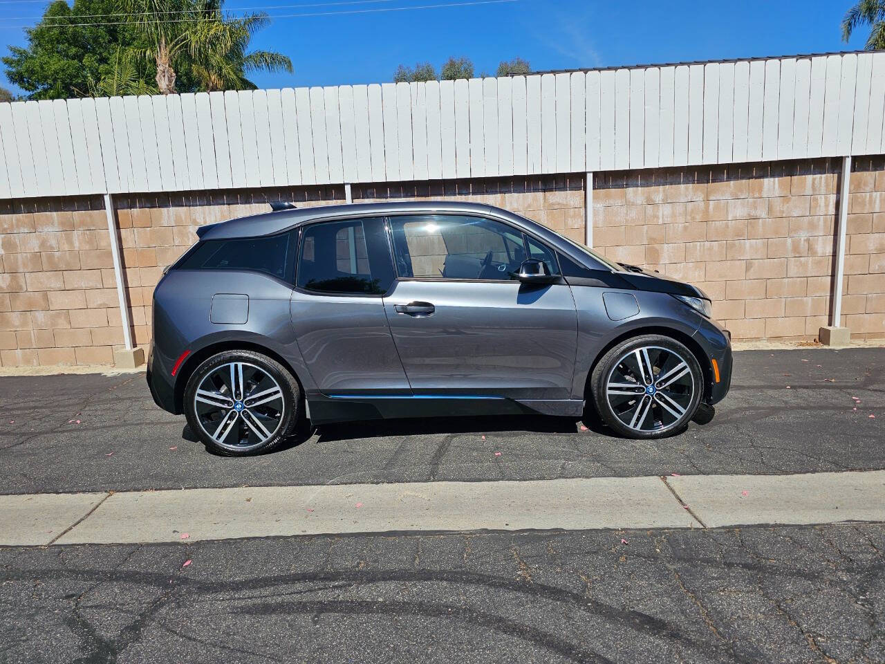 2017 BMW i3 12