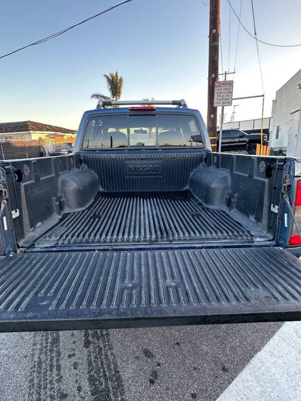 2000 Nissan Frontier XE