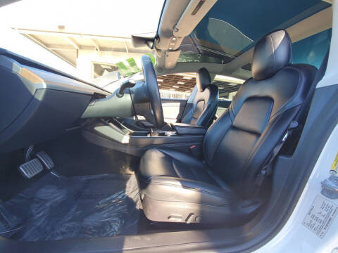 2019 Tesla Model 3 Standard Range Plus