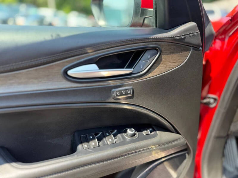 2018 Alfa Romeo Stelvio Ti Lusso