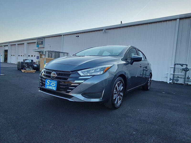 2025 Nissan Versa SV