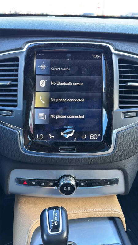 2016 Volvo XC90 T6 Momentum