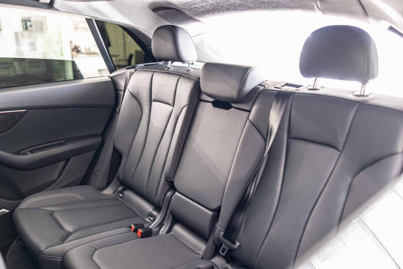 2021 Audi Q8 quattro Prestige 55 TFSI