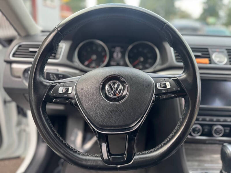 2016 Volkswagen Passat