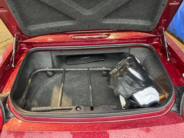 2004 Ford Thunderbird Deluxe