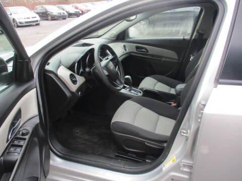 2014 Chevrolet Cruze LS Auto