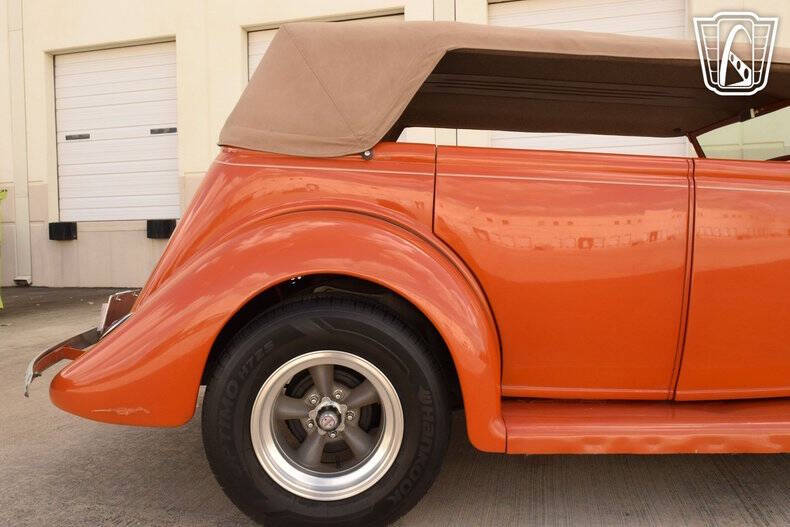 1935 Ford Phaeton