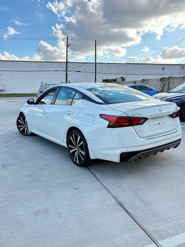 2020 Nissan Altima 2.5 SR