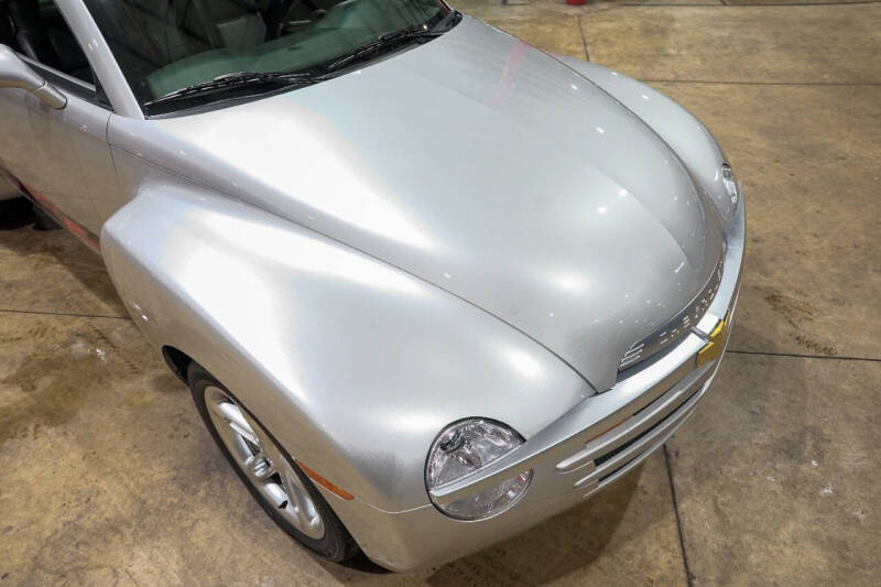 2004 Chevrolet SSR LS